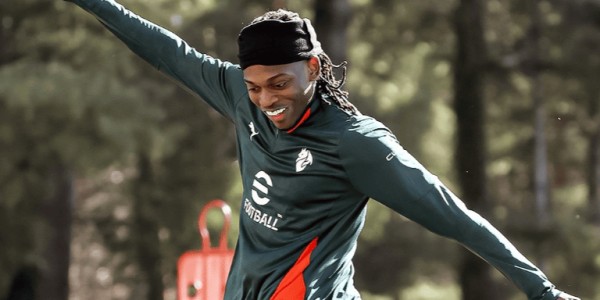 8球2助攻！米兰要价8000万欧元，曝阿森纳有意莱奥，阿尔特塔再签射手